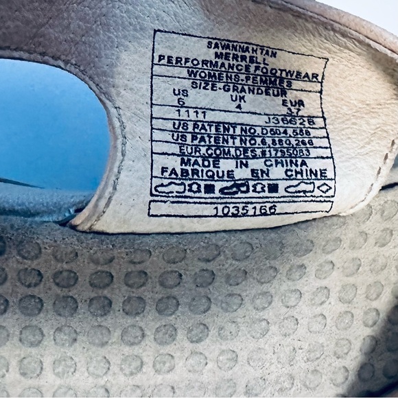 Women’s Merrell Sandals - Picture 4 of 4